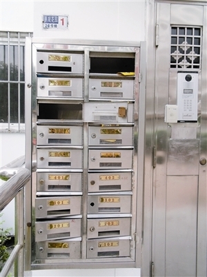 居民小區(qū)信報箱損壞嚴重，誰來管？